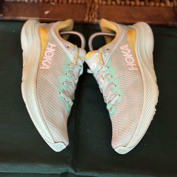 HOKA Solimar Women’s Sunlit Ocean/Citrus Glow size 9B - Picture 5 of 7